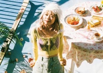 [Single] 竹内アンナ (Anna Takeuchi) – at FIVE [FLAC / WEB] [2023.02.22]