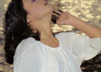 [Album] 香坂みゆき (Miyuki Kosaka) – KIRARI [FLAC / WEB / 2022] [1980.03.01]