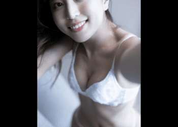 [雑誌] FRIDAY 2023.02.01 竹内星菜 スペシャル13カット