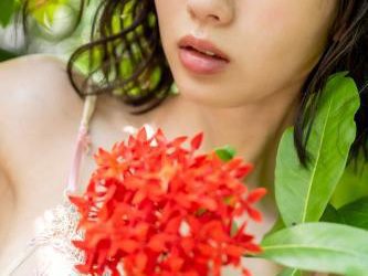 [Graphis] 2022-11-14 Gals – Nanami Ogura 小倉七海 『 Precious Stone 』 SET 03 [20P26.9 Mb]