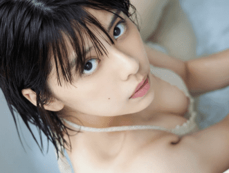 [雑誌] FRIDAY – 2022.12.20 田中美麗 Me0 スペシャル10カット