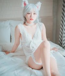 [DJAWA] Photo – Jeong Jenny (정제니): “Schwarz und Wei Katzenmädchen” (Full Ver)