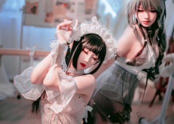 [COSPLAY] 面饼仙儿 半半子 Arknights 黑x森蚺