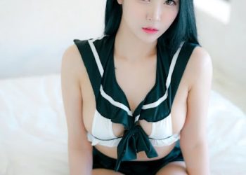 Bomi (보미): Shy Baby